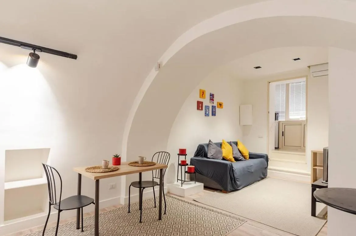 Coco Bausan Naples Apartment
